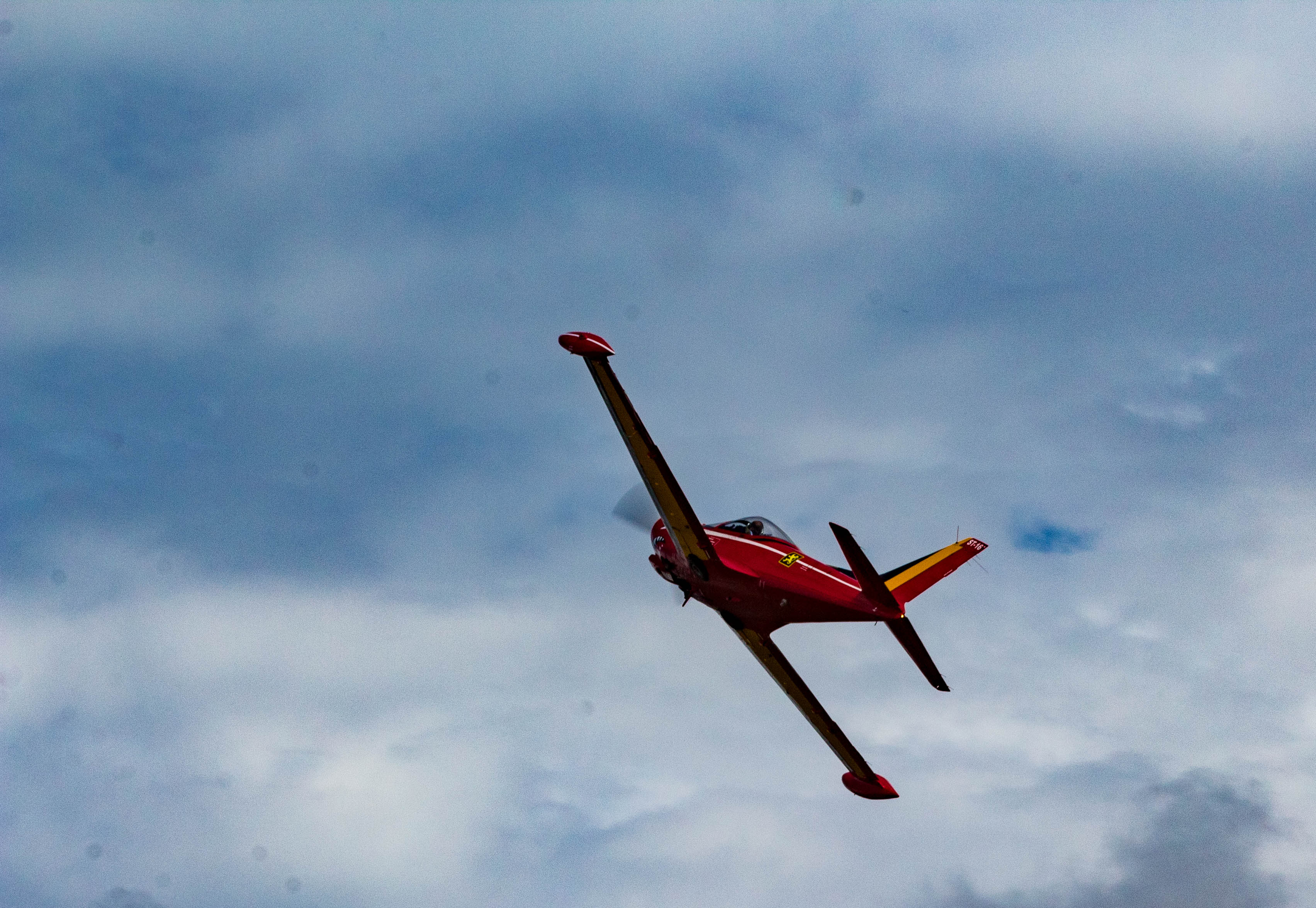 SF-260-M Marchetti Patrouille Red Devils-SF-260_M_Marchetti_5.jpg